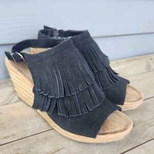 Minnetonka Size 7 Black Fringe Summer‎ Wedges